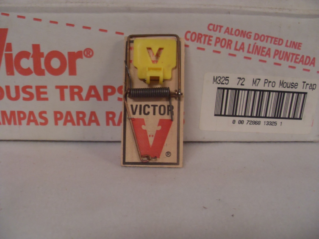 Victor Mouse Traps M325 - 12 Snap Traps